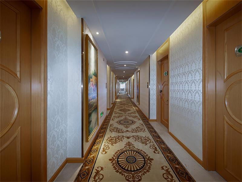 Vienna Hotel Huiyang Sanhe Square Huizhou  Exterior foto